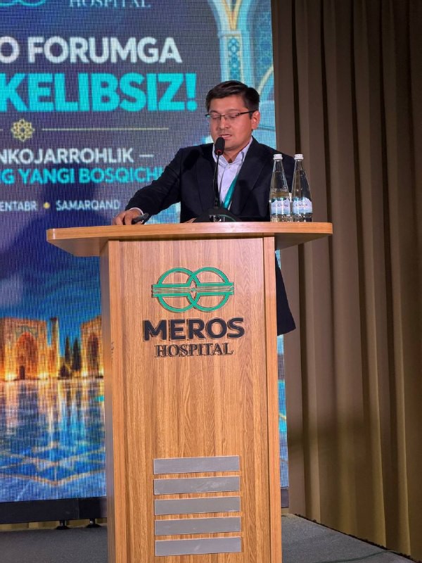 Robotic oncosurgery conference in Samarkand: lecture on robot-assisted total mesorectal excision